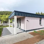 Barrierefreies Bungalow Am Kronenburger See Mit Terrasse *