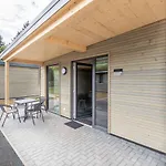 Barrierefreies Bungalow Am Kronenburger See Mit Terrasse * Hallschlag