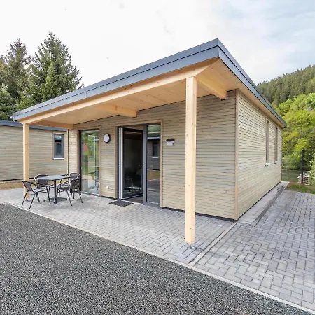 Hébergement de vacances Barrierefreies Am Kronenburger Mit Terrasse *